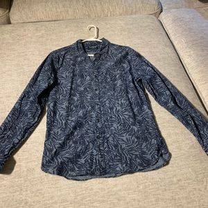 Men’s Express shirt